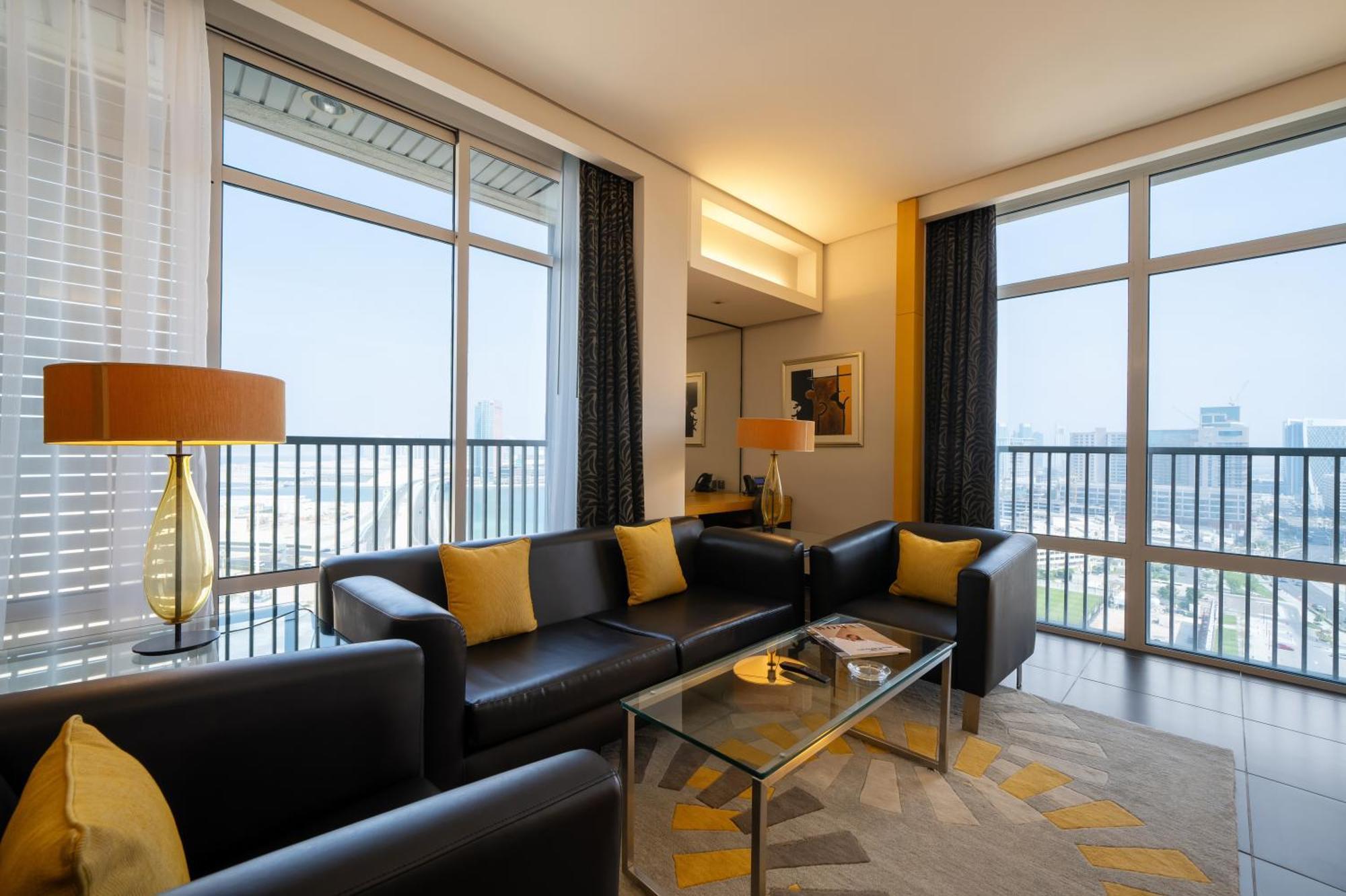 Hala Arjaan By Rotana, Deluxe Hotel Apartments Abu Dhabi Exterior foto